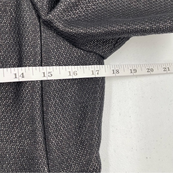 Ann Taylor Black Woven Short Sleeve Tailored Pleated Back Notch Collar Jacket - Picture 9 of 10